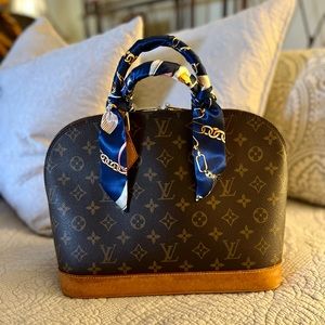 Authentic Louis Vuitton Alma PM